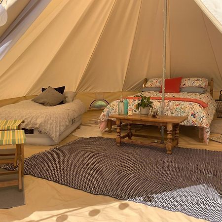 엠스워스 Sindles Farm B&B 외부 사진