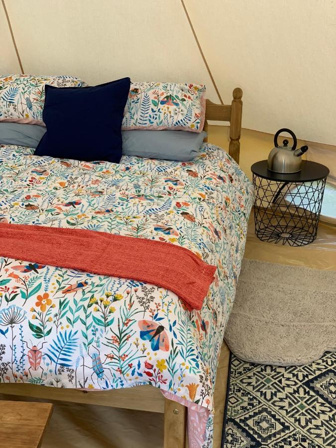 엠스워스 Sindles Farm B&B 외부 사진