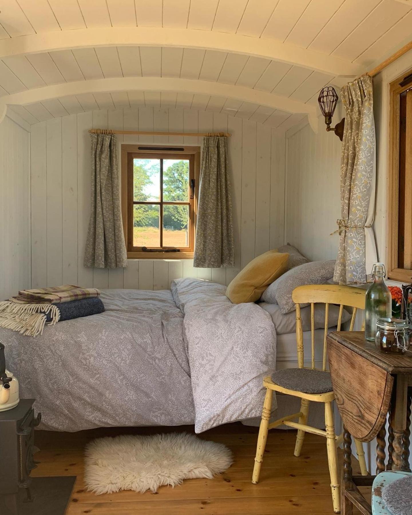 엠스워스 Sindles Farm B&B 외부 사진