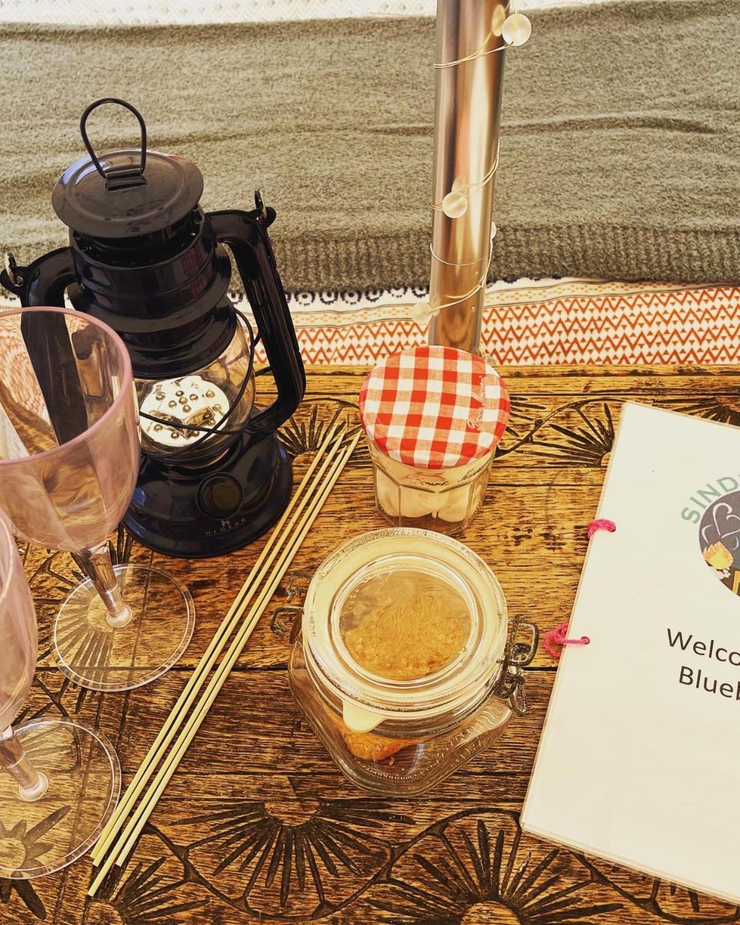 엠스워스 Sindles Farm B&B 외부 사진